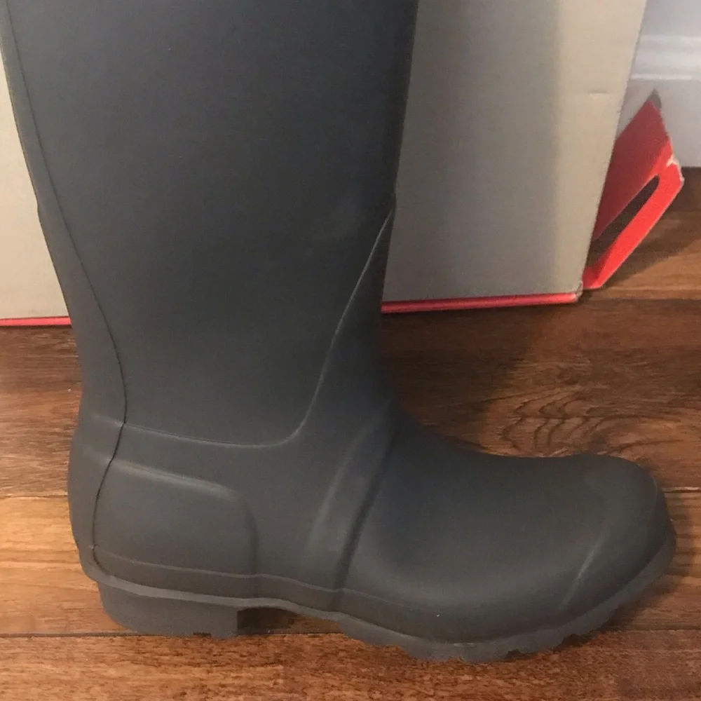 Hunter Tall Rain Boots in Matte Charcoal Gray